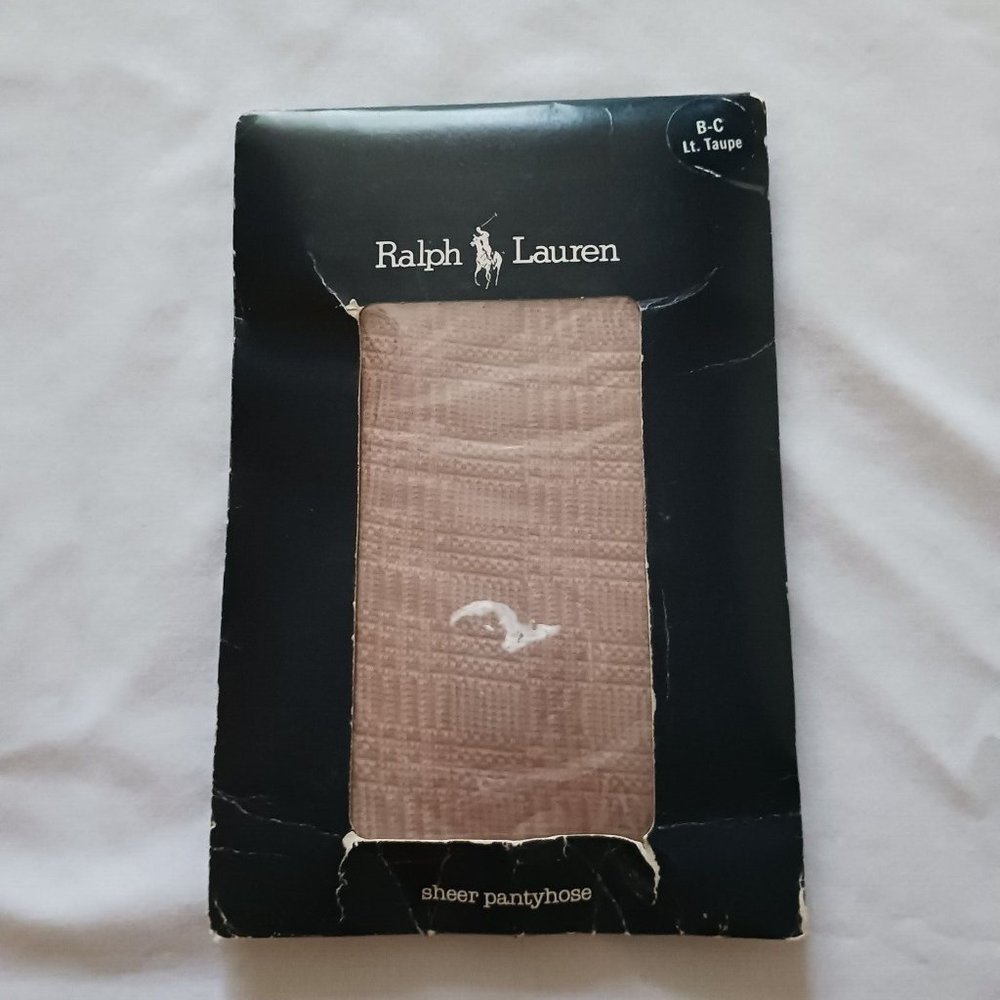 New Vintage Ralph Lauren‎ Sheer Pantyhose Taupe Size B-C Textured
